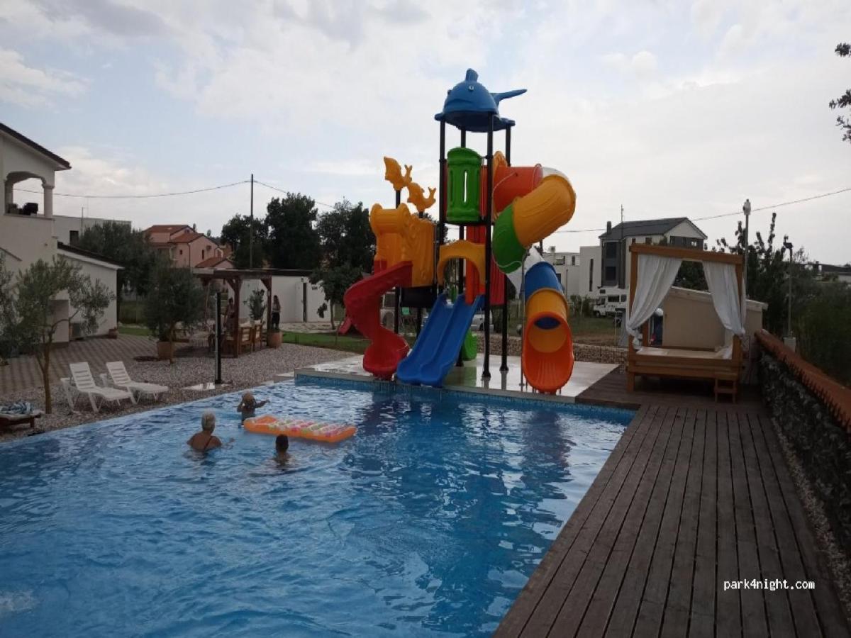 Mobile Homes Karlo & Dino Pula Dış mekan fotoğraf